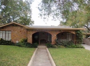 960 W Coll St, New Braunfels, TX 78130