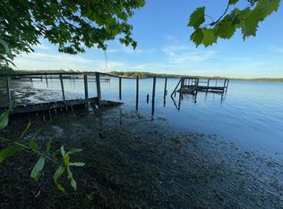 1174 Juniper Lake Dr, Defuniak Springs, FL 32433