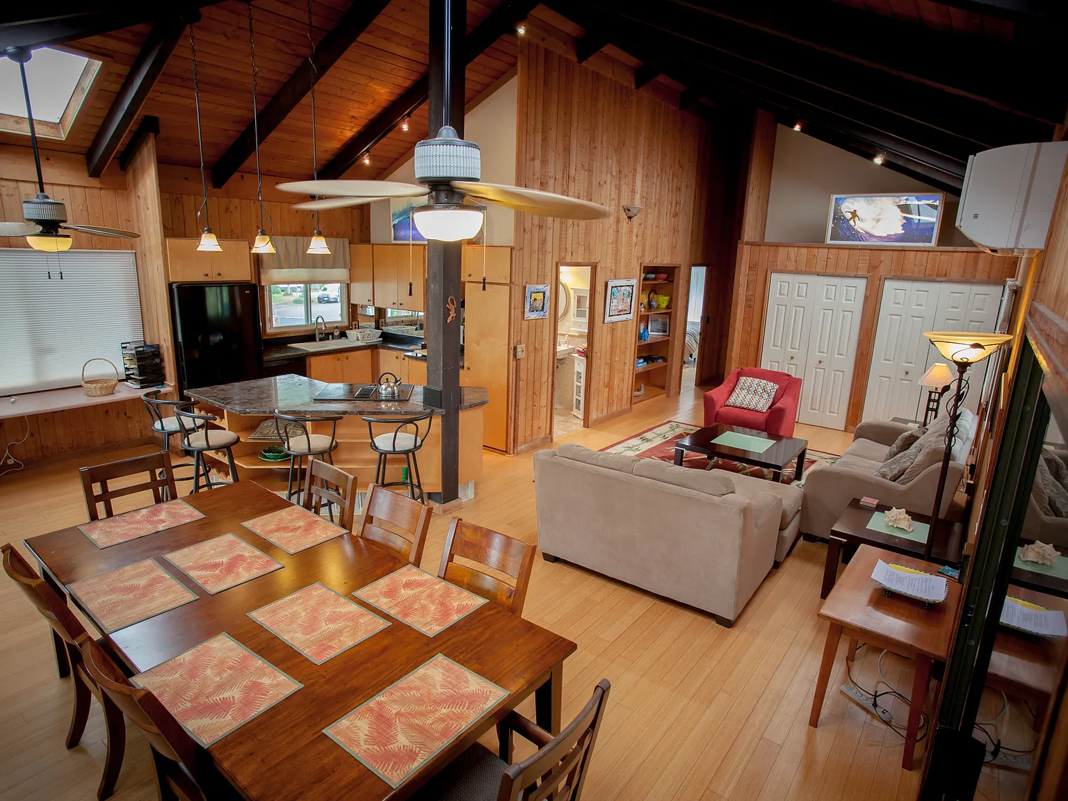 2 bed, 1200 sqft, $4,000 — Photo 3