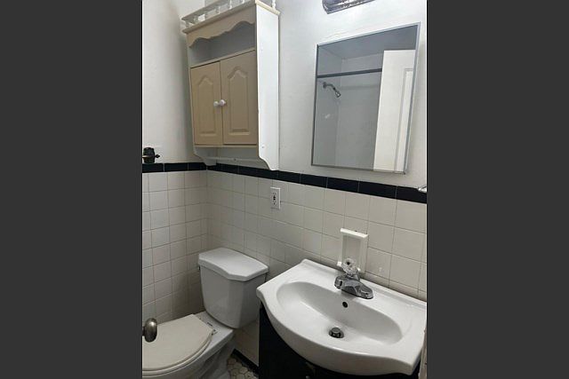 2nd image of 229 Upton Rd #1