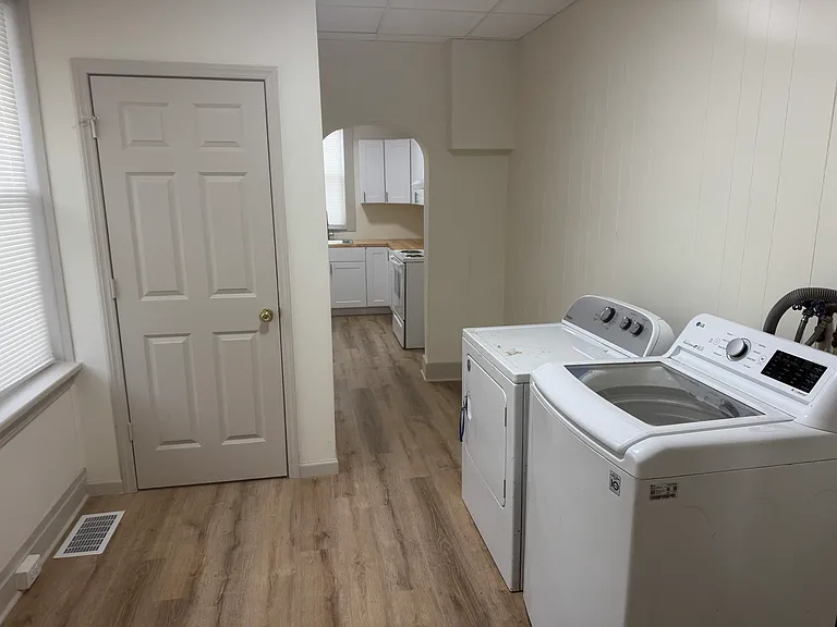 552 Church St — Photo 7