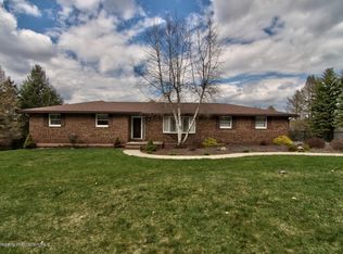 33 Blue Spruce Rd, Moscow, PA 18444