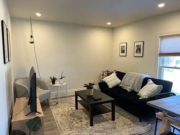 2nd image of 86 Pine St #1A