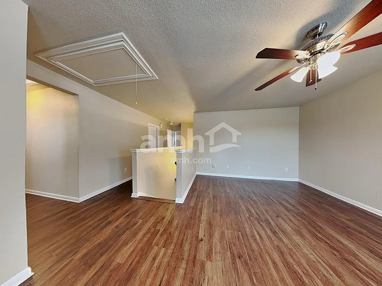 3743 Jewel Point Dr — Photo 13