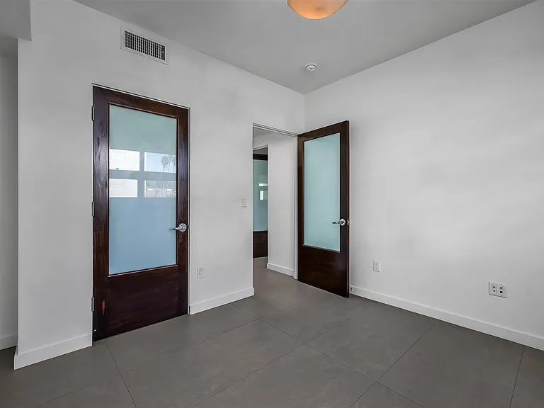 12026 Wilshire Blvd #A — Photo 31