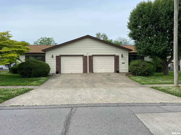 814 W Prairie St, Marion, IL 62959