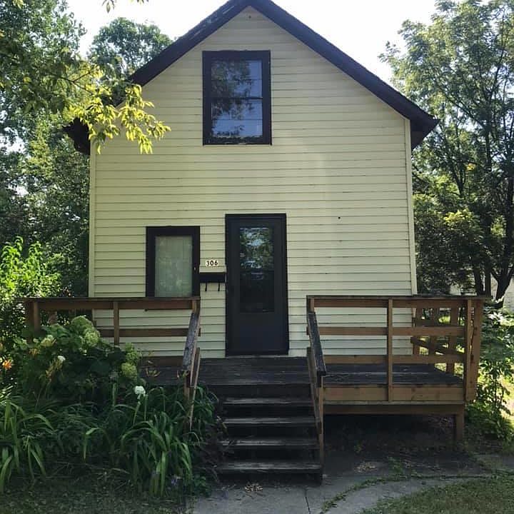 1st image of 306 Johnson Ave N