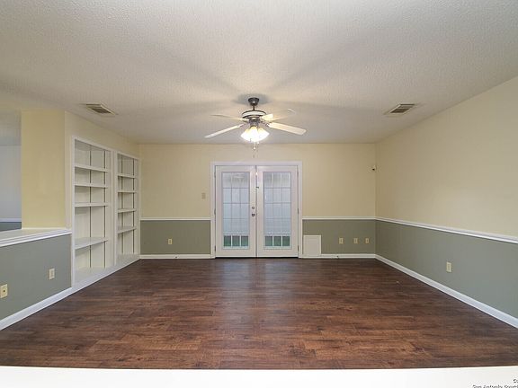 4th image of 9726 KASHMIR DR