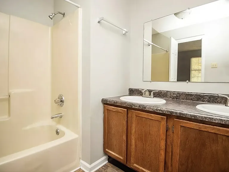 2909 Selma Ave — Photo 7