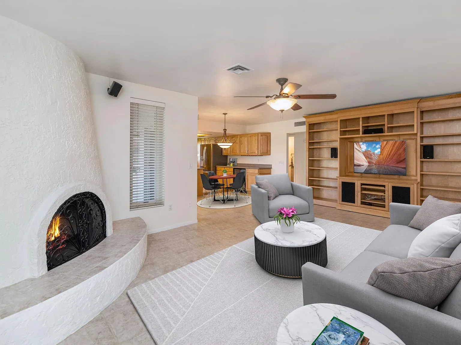 2116 E Laguna Dr — Photo 3