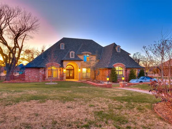 6409 Oak Tree Dr, Edmond, OK 73025
