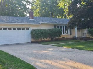 34 S Flower St, Croswell, MI 48422