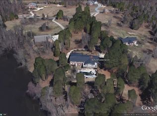 625 Shoreline Dr, Lancaster, SC 29720