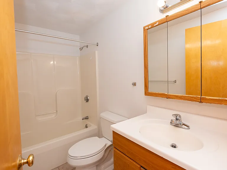 40 Rosewood Dr #40 — Photo 9