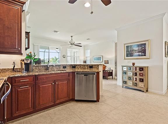 4th image of 10466 Materita Dr
