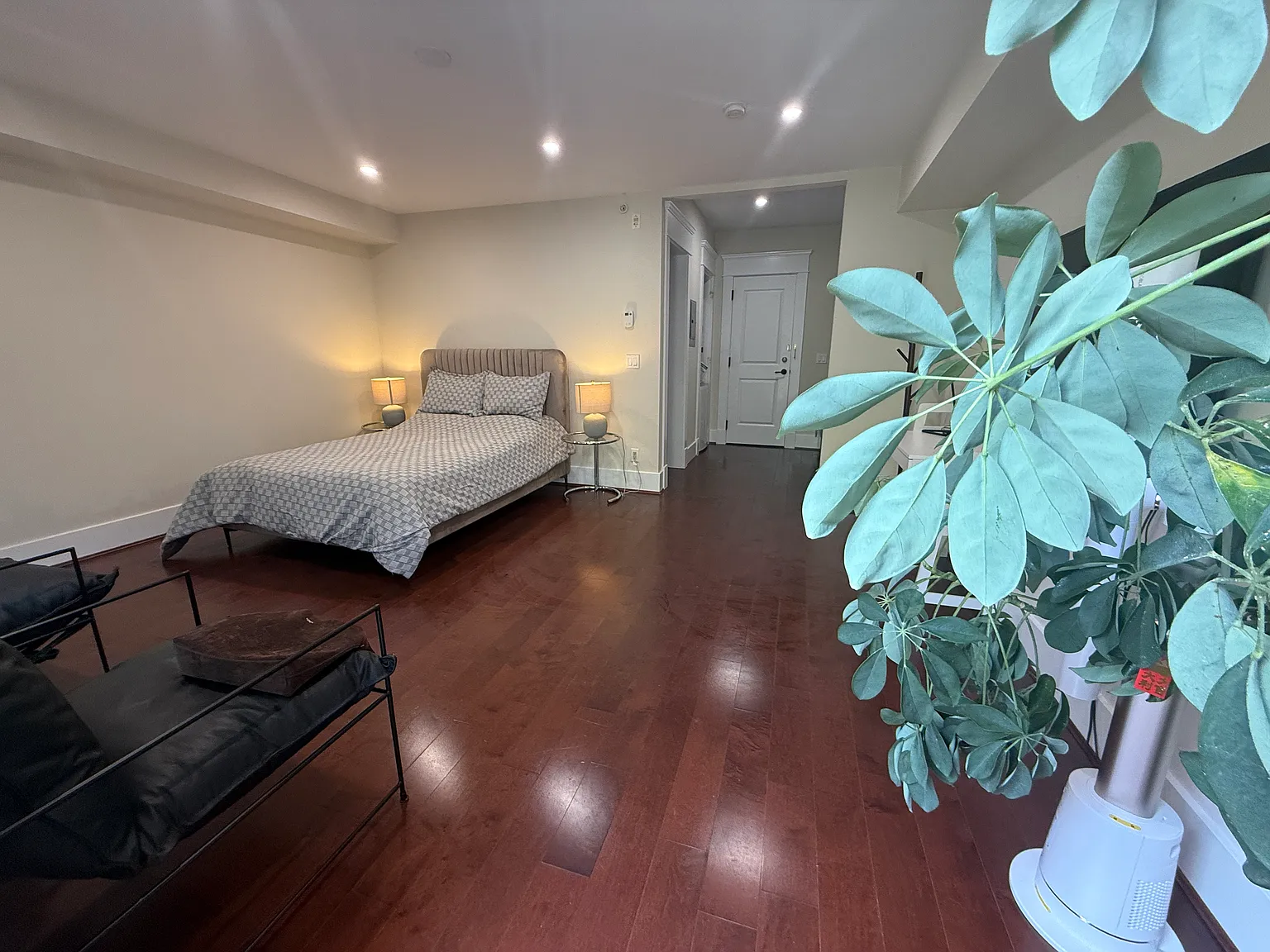1 bed, 600 sqft, $2,350 — Photo 4