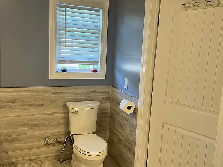 231 Hargreaves Ave — Photo 17