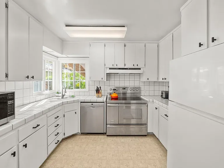 408 Santa Ynez Way #408 — Photo 15