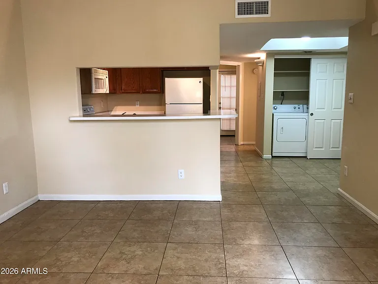 1025 E Highland Ave #12 — Photo 10
