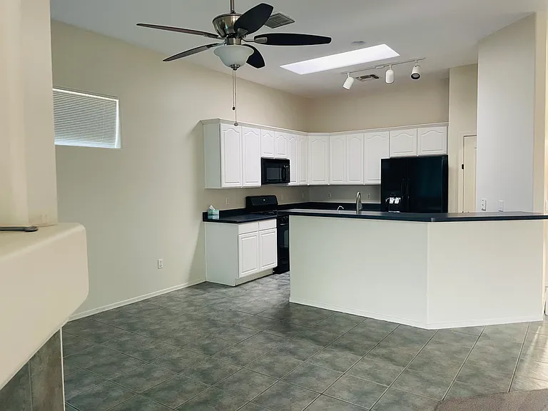 10417 S Avenger Ln — Photo 6