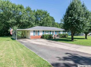 725 Cloverdale Ct, Athens, AL 35611