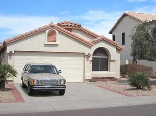 1070 W Kingbird Dr, Chandler, AZ 85286