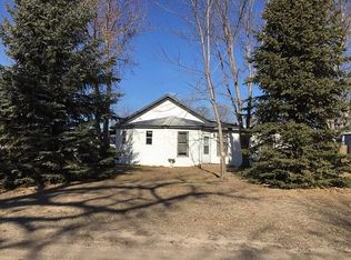 208 S Vine St, Brady, NE 69123