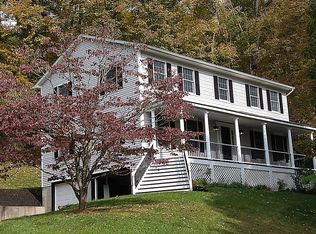 21 Joes Hill Rd, Danbury, CT 06811