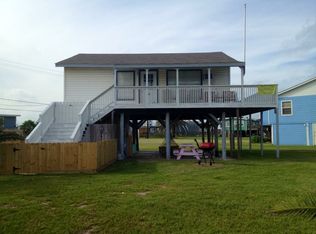 322 Surf Dr, Freeport, TX 77541