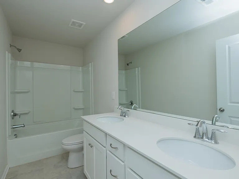 109 Magnolia St — Photo 23