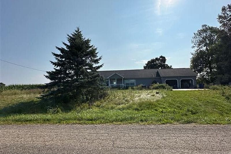 1st image of 4691 Waldron Rd