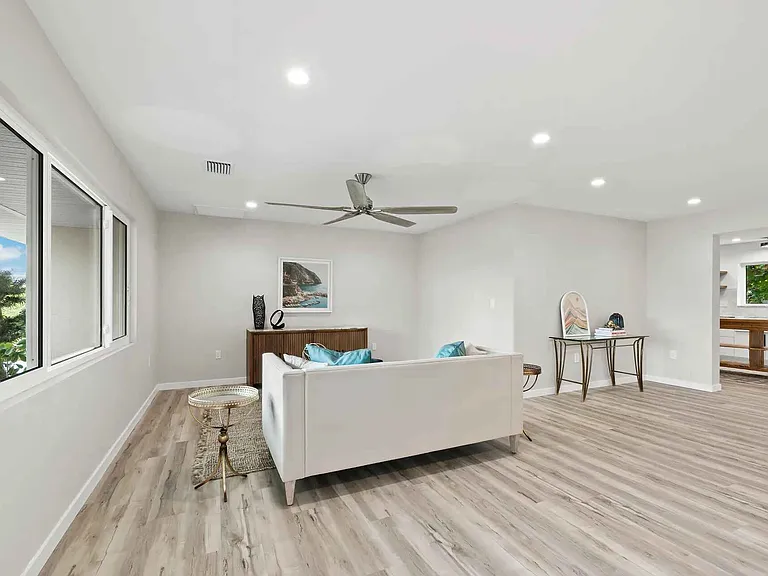 3142 Rose St — Photo 5