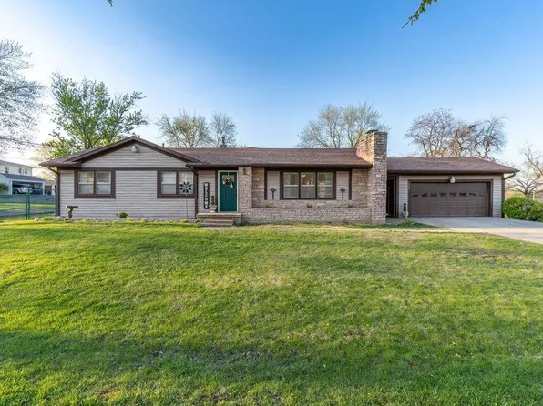 121 E Ford St, Cameron, MO 64429