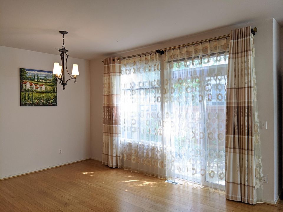 1st image of 15634 NE 92nd Way