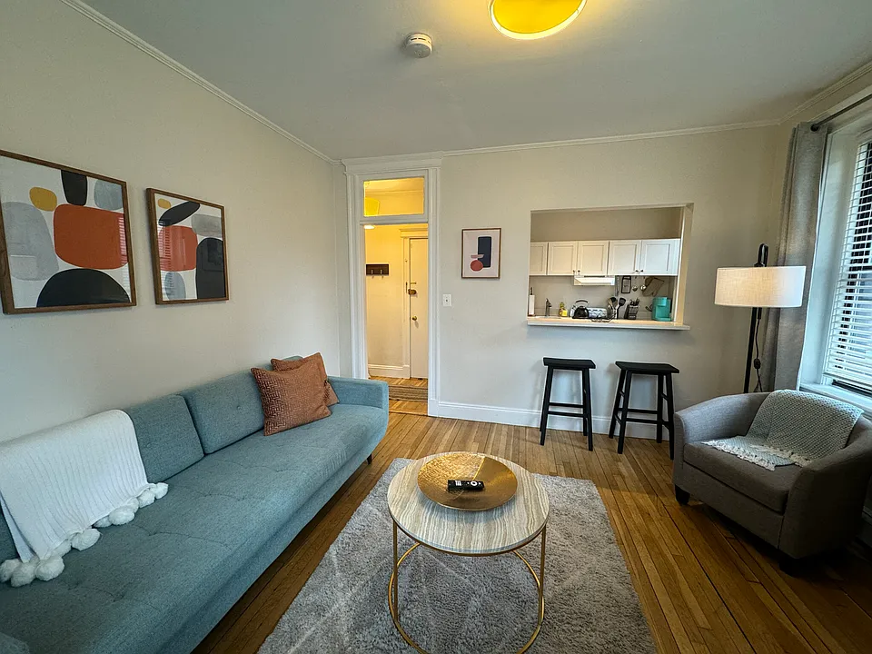 34-35 E Newton St #2