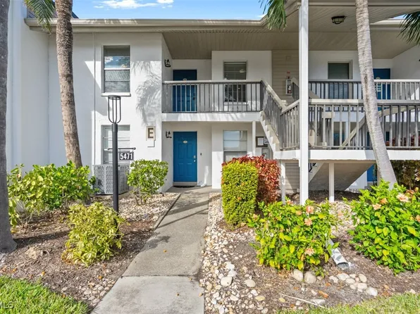 5471 Peppertree Dr #8, Fort Myers, FL 33908