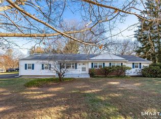 129 W Ridge Dr, West Hartford, CT 06117