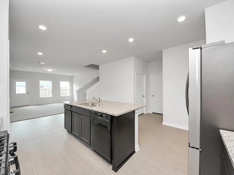 2715 Crested Creek Ln — Photo 25