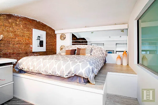 Sold by Halstead Real Estate | media 20