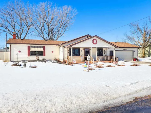 304 N Elm St, Tilden, NE 68781