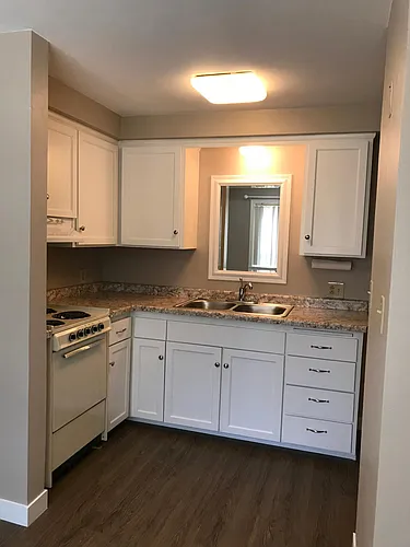 722 E 1st St #2 Photo 1