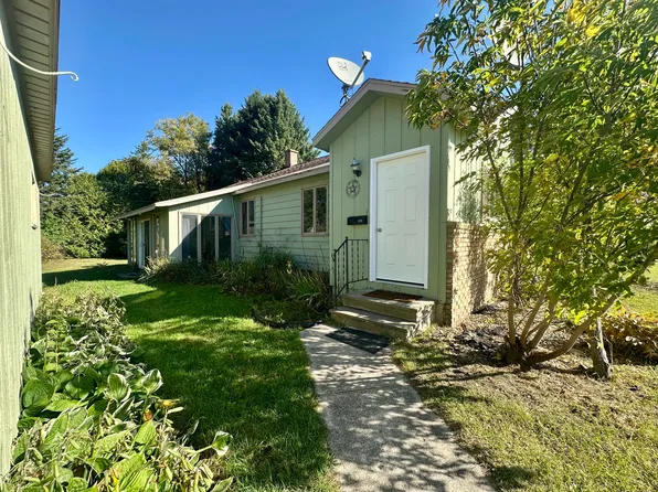 111 E Avenue C, Newberry, MI 49868