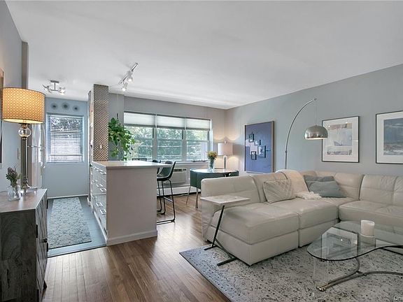 5th image of 38 4th Ave APT 2K