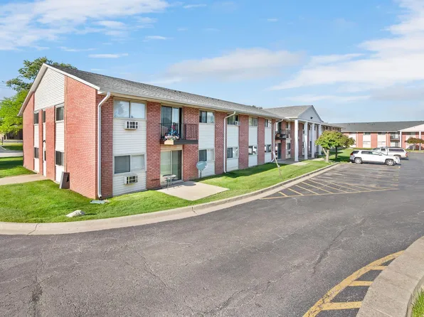 659 E Fullerton Ave APT 204, Glendale Heights, IL 60139