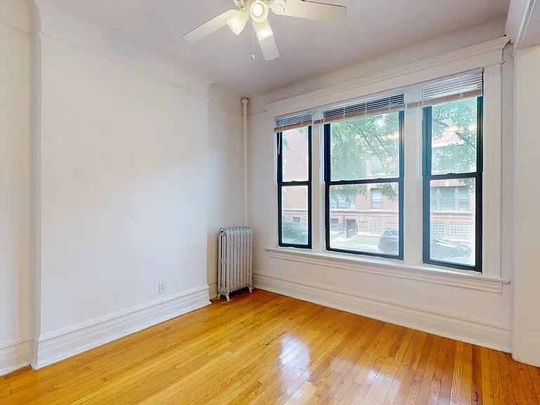 5401-5403 S. Woodlawn Avenue — Photo 16