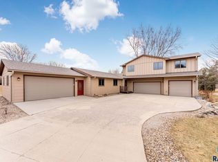 7301 E Palomino Rd, Sioux Falls, SD 57110