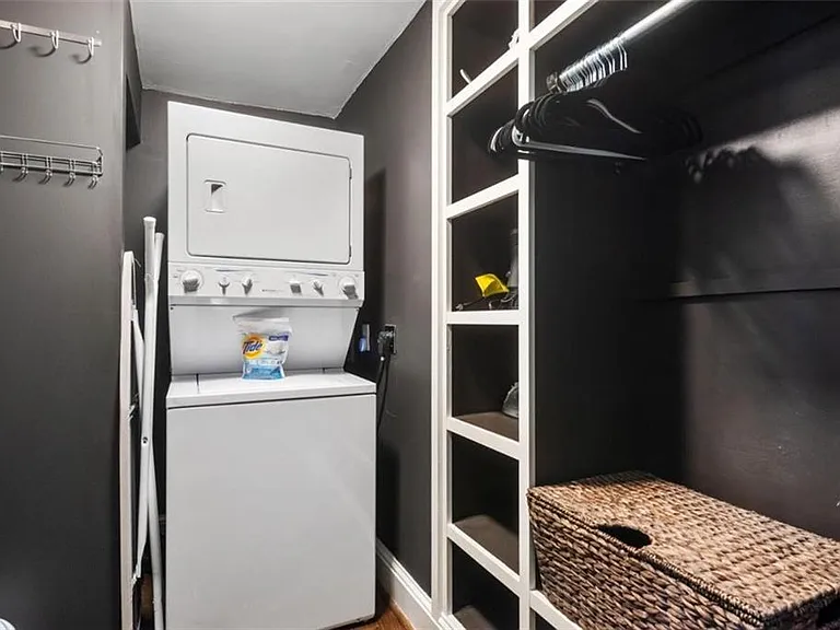 1024 Kirkwood Ave SE — Photo 34