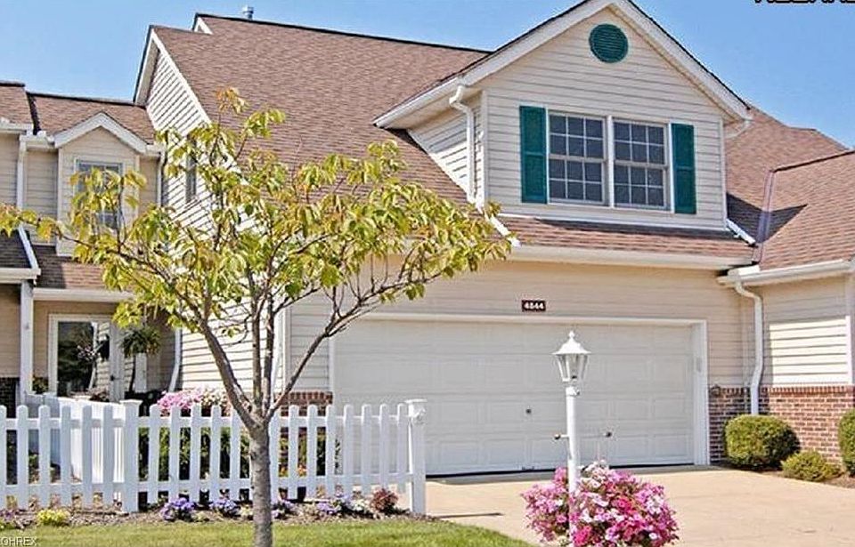 1st image of 4844 Honeylocust Ln #62