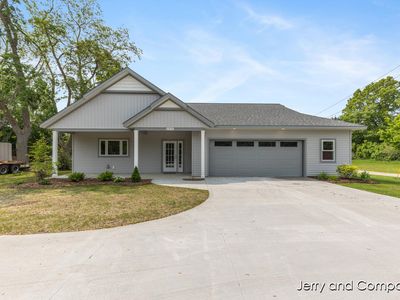 2076 W Lakewood Blvd, Holland, MI, 49424