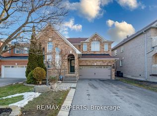11 Crew Cres, Vaughan, ON L6A3E9